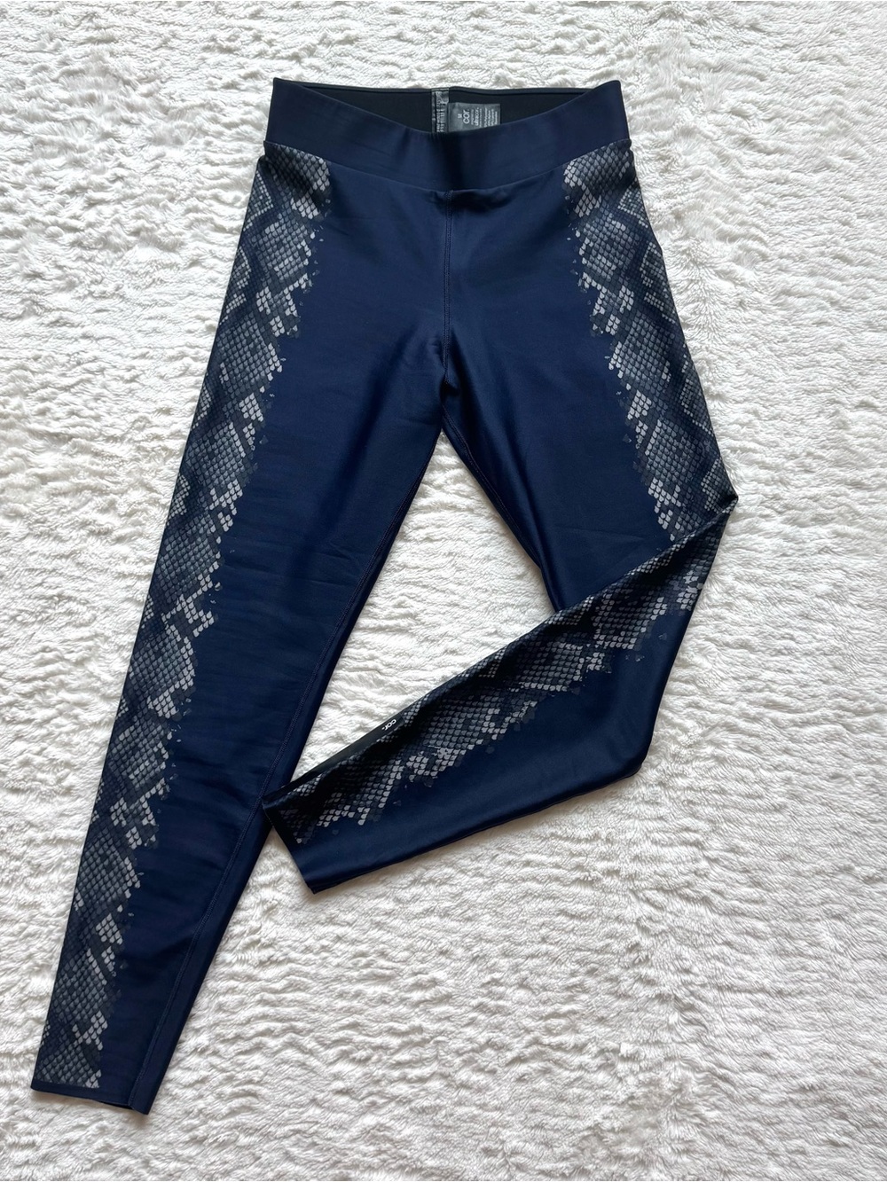 Cor by Ultracor Legging Size M Snakeskin Navy Blue USA Made Gym Workout